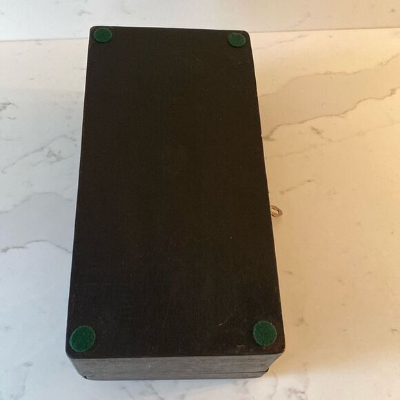 Vintage Wooden Box with Brass accents - Picture 15 of 16